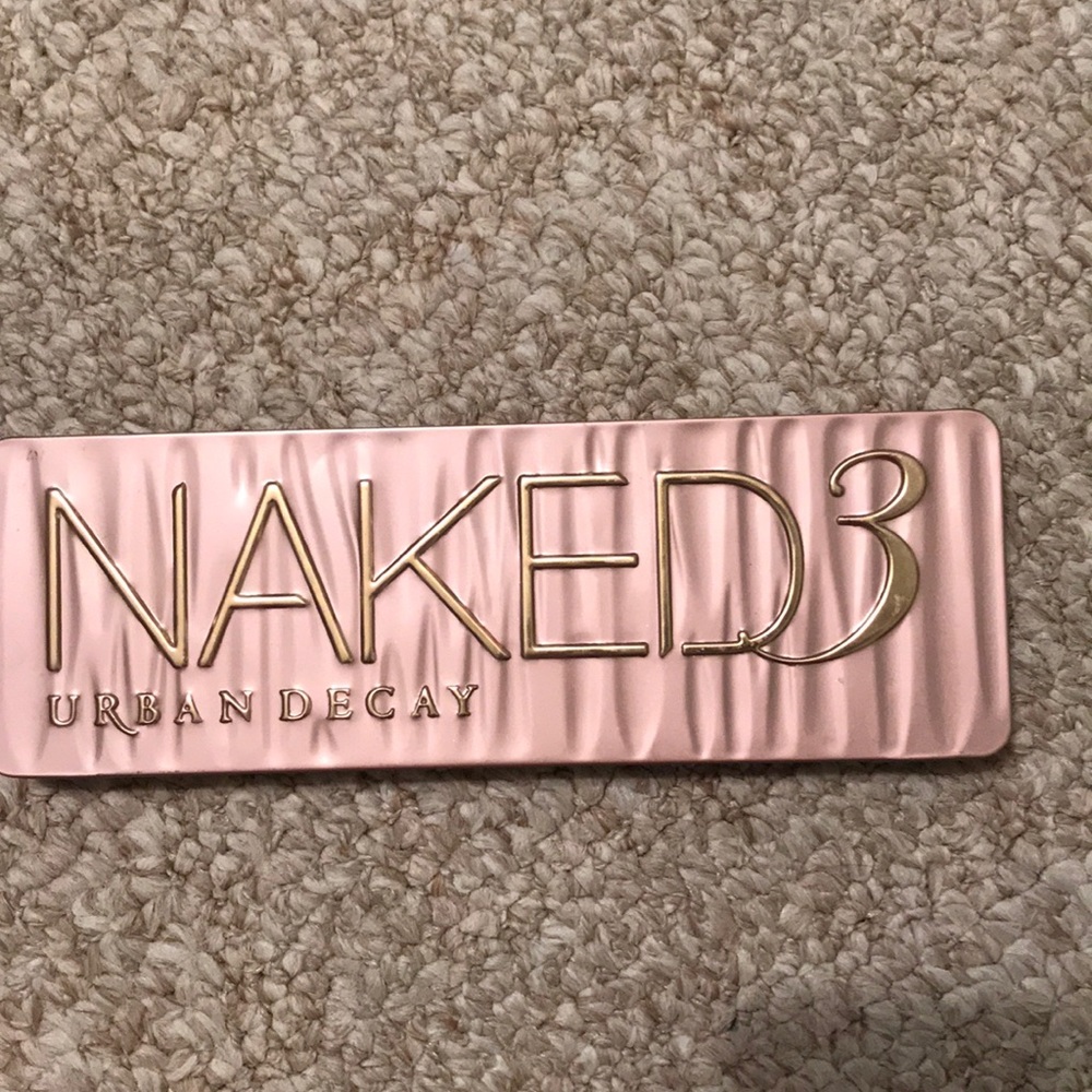 Naked 3 Eyeshadow Palette